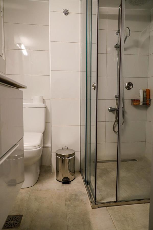Newly Renovated Apartment 7 Min Walk From Acropolis Атина Екстериор снимка