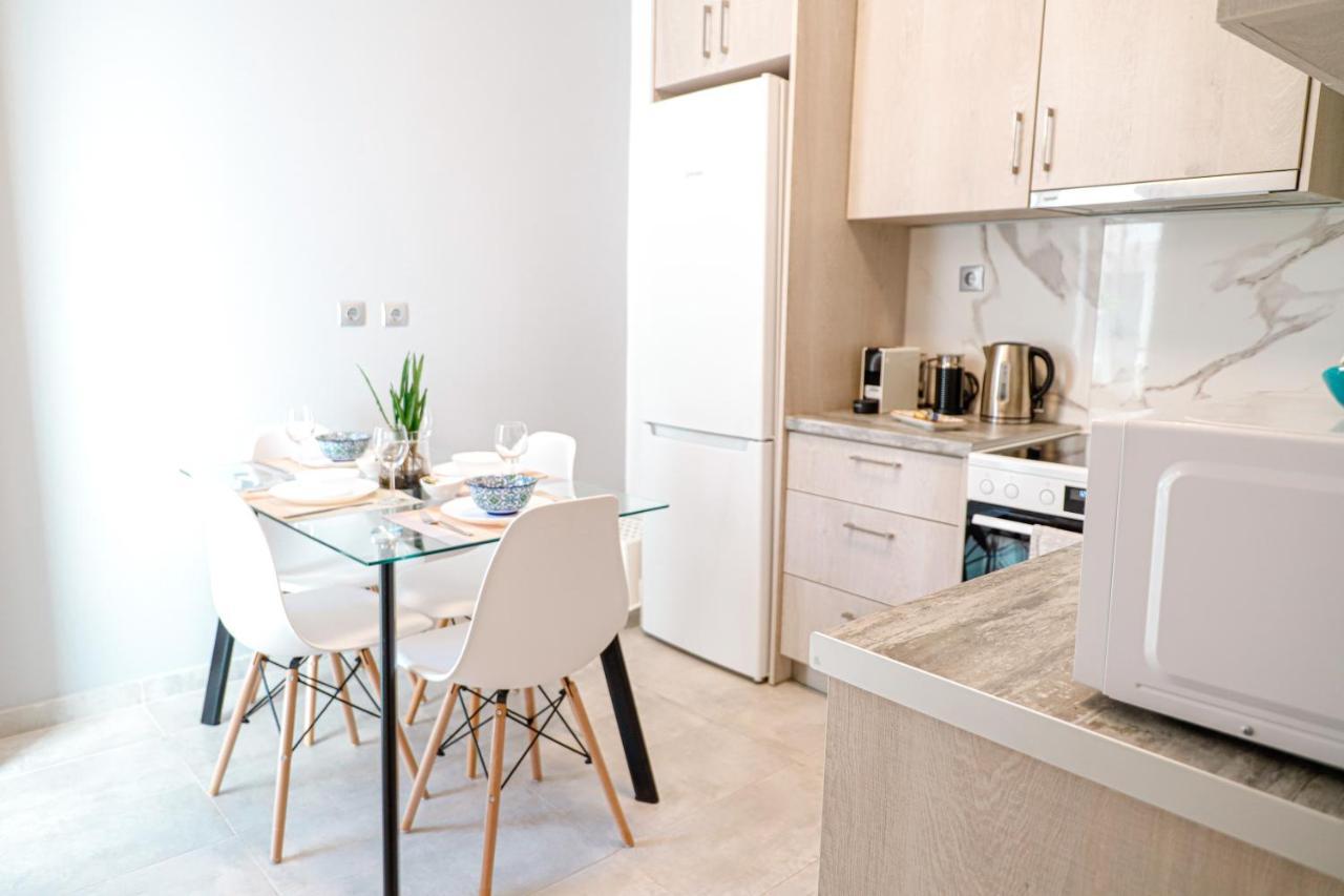 Newly Renovated Apartment 7 Min Walk From Acropolis Атина Екстериор снимка